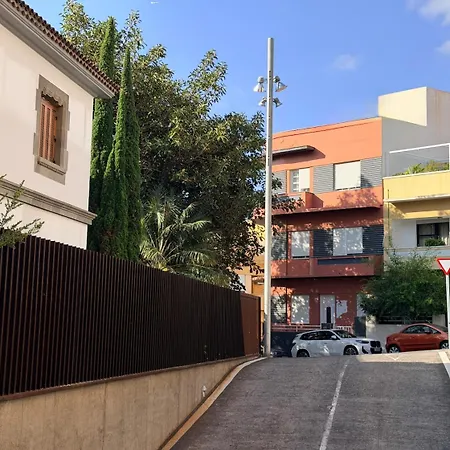 Ferienhaus Luxury Townhouse With Rooftop Garden In The Center Santa Cruz de Tenerife